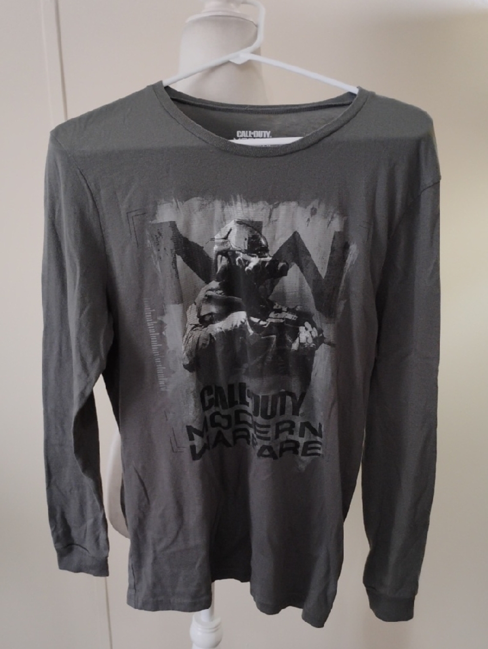 Mens Call of Duty Men's Long-Sleeve Graphic Tee - Charcoal Gray